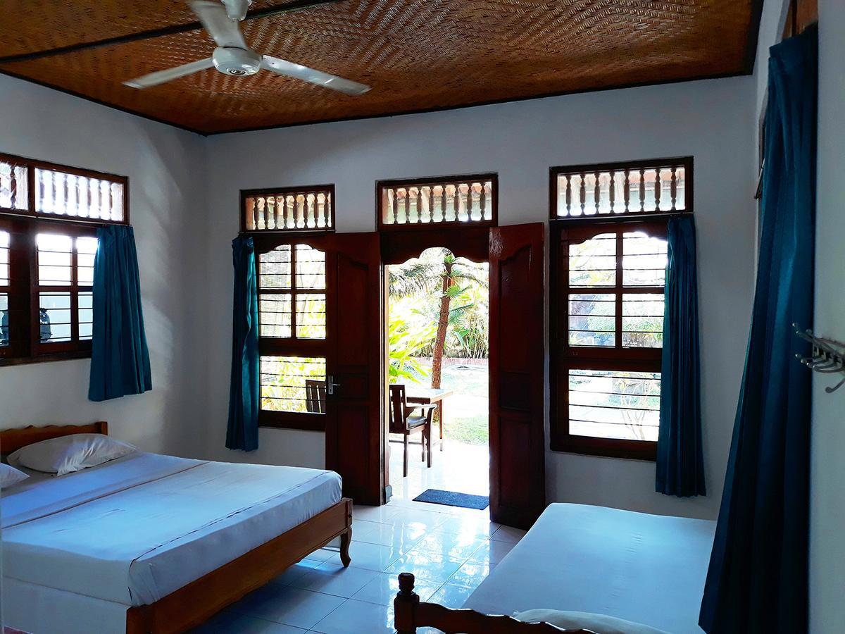 Gede Homestay Lovina  Exterior photo